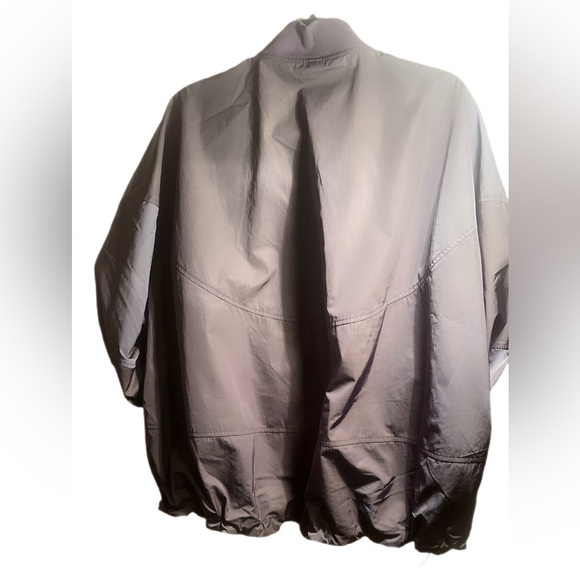 NWT Lululemon Lightweight Hem-Cinch Batwing windproof trend Bomber Jacket Blue L - Picture 3 of 5